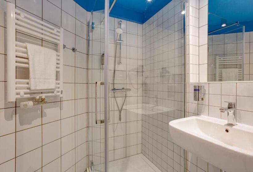 اتاق استاندارد سه نفره, Meininger Hotel Bruxelles Gare Du Midi