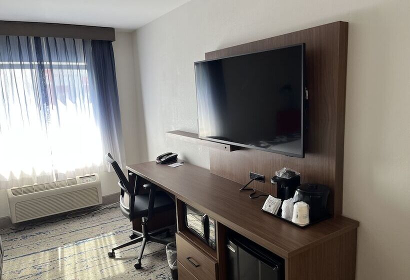 Номер Deluxe, La Quinta By Wyndham Nashville Airport