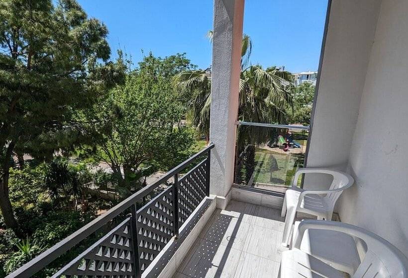 اتاق استاندارد سه نفره, Antalya Ramona