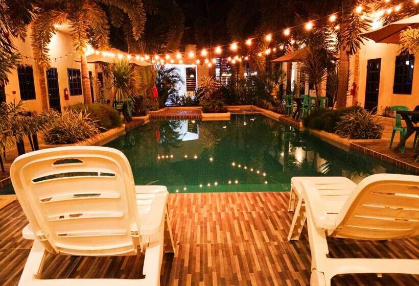 اتاق اکونومی, Softstone Resort