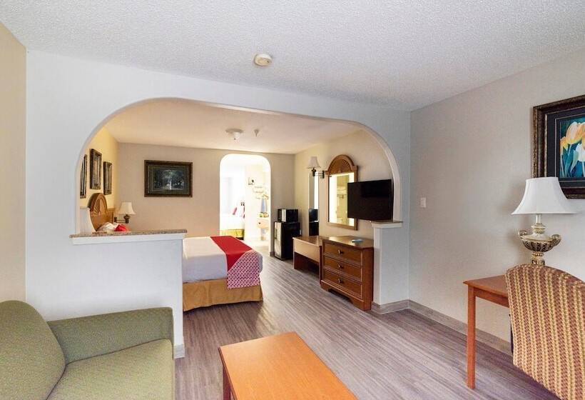 Люкс 3 Спальни, Red Roof Inn Stafford, TX