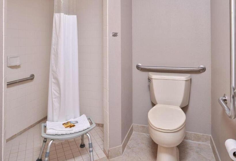 장애인을 위한 스탠다드 룸, Best Western Plus Kelly Inn