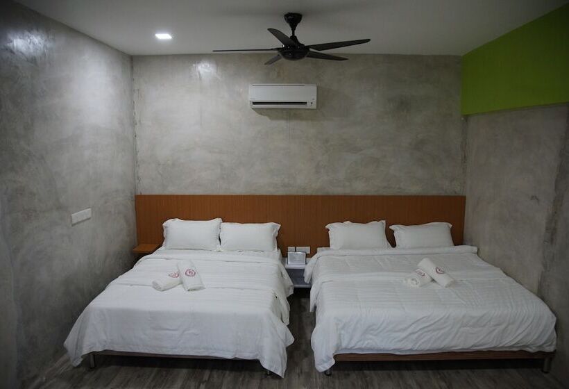 수피리어 패밀리 룸, Rick Resort Teluk Intan