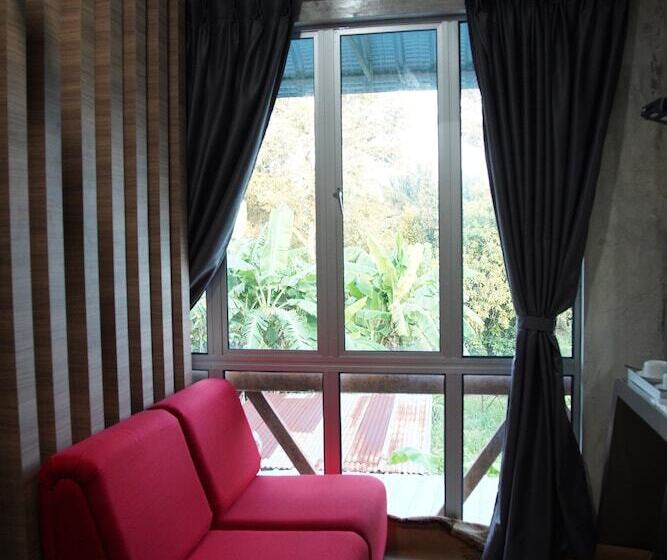 اتاق سوپریور خانوادگی, Rick Resort Teluk Intan