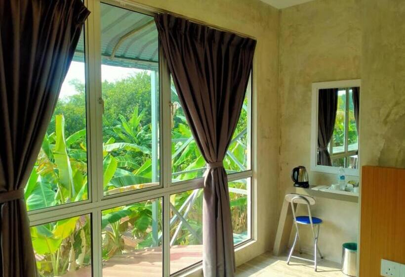 스탠다드 룸 킹사이즈 침대, Rick Resort Teluk Intan