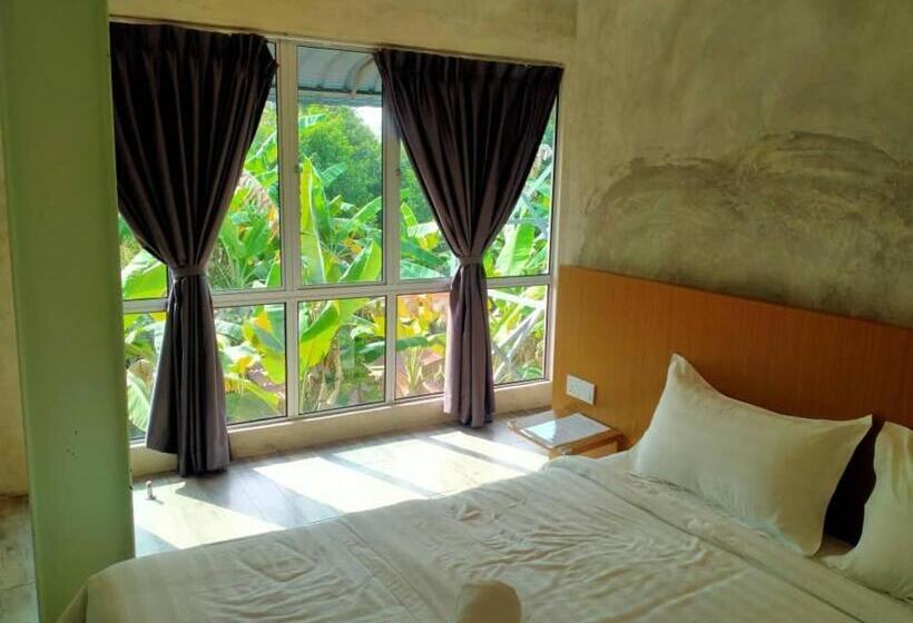 스탠다드 룸 킹사이즈 침대, Rick Resort Teluk Intan