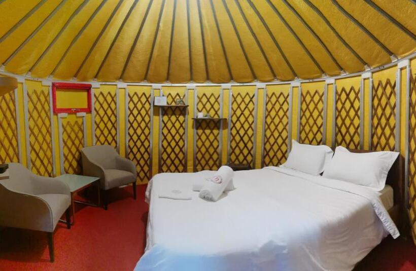 디럭스 룸, Rick Resort Teluk Intan