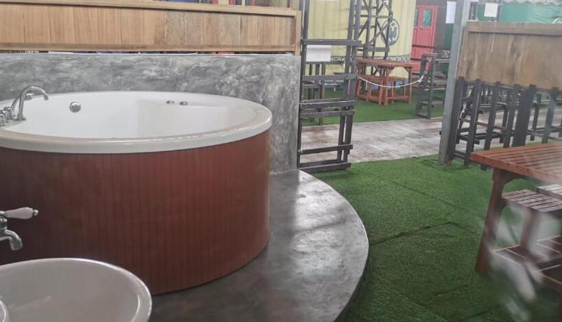 수피리어 패밀리 룸, Rick Resort Teluk Intan
