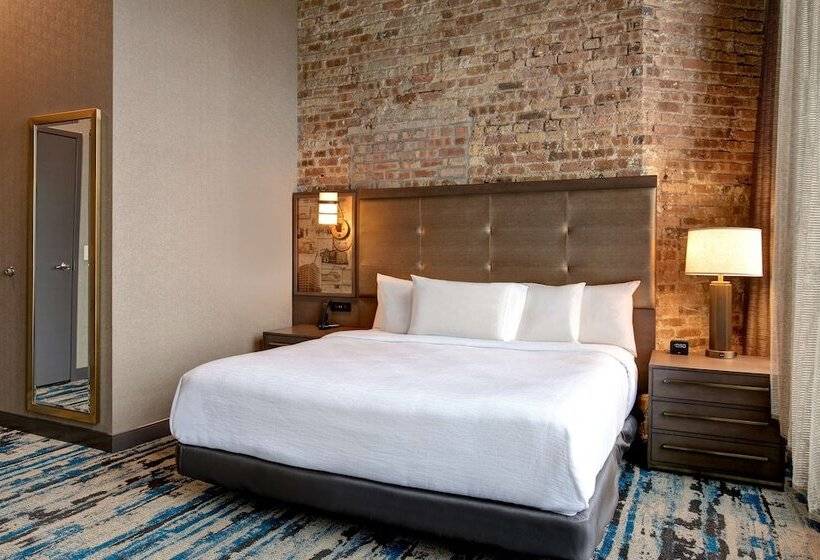 Suite Tilpasset til Handicappede, Embassy Suites By Hilton Rockford Riverfront