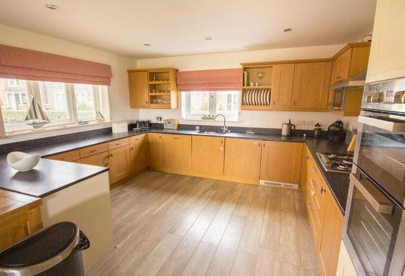 Family Suite, The Bay Filey