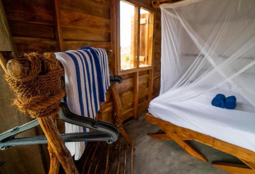 اتاق استاندارد با چشم‌انداز دریا, Whisky Point Resort