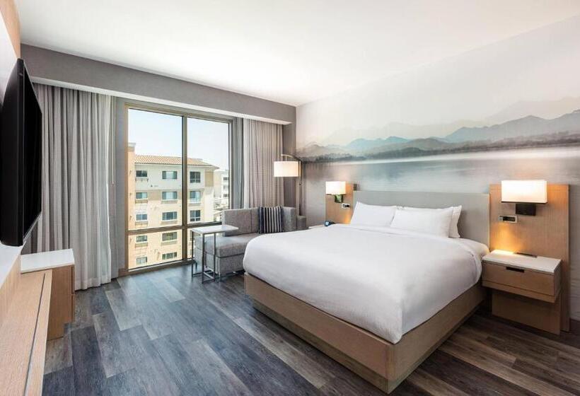 장애인을 위한 킹사이즈 침대 스탠다드 룸, Courtyard By Marriott Los Angeles Monterey Park