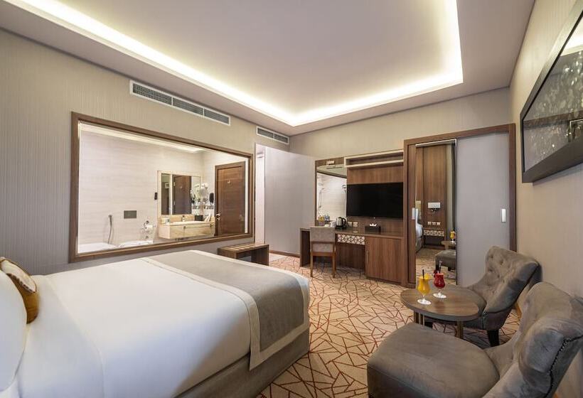 Номер Deluxe, فندق كراون روز الصحافة Crowne Rose Alsahafa