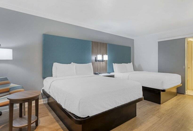 Номер Стандарт 2 Двуспальные Кровати, Best Western Plus Riviera