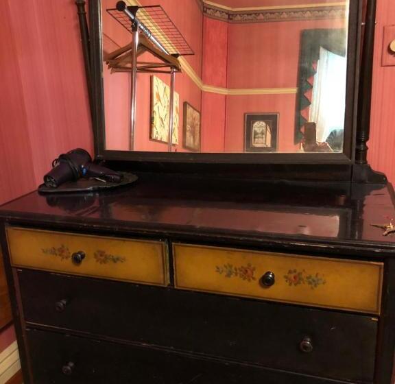 Номер Deluxe, Antique Mansion B & B