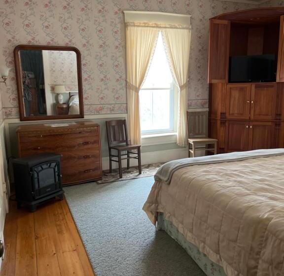 Family Suite, Antique Mansion B & B
