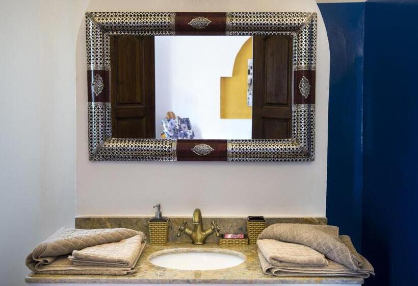 غرفة قياسية مطلّة علي الحديقة, Riad Les Trois Merveilles