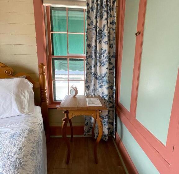디럭스 룸, Carriage House Bed & Breakfast