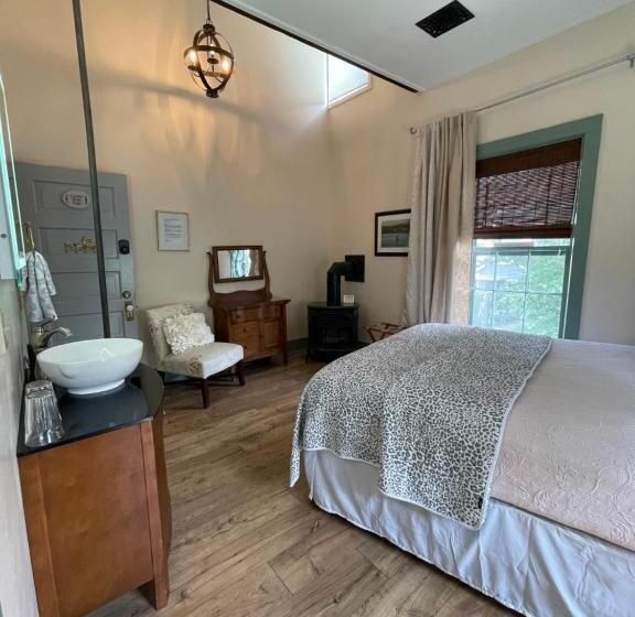 스탠다드 룸, Carriage House Bed & Breakfast