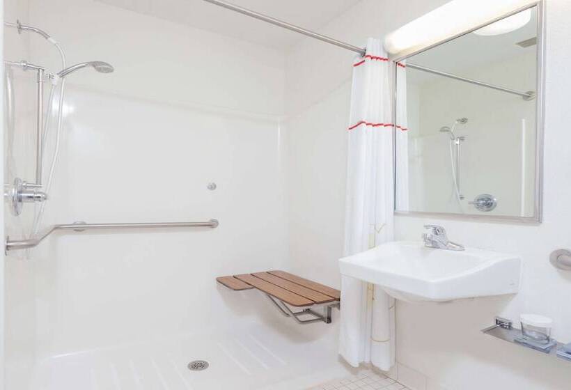 Люкс Адаптированный для Инвалидов, Mainstay Suites Greensboro
