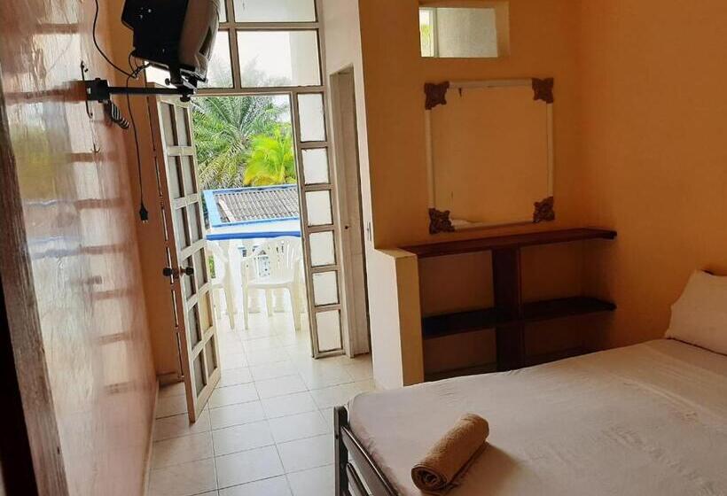 اتاق استاندارد, Es Lancers, Melgar