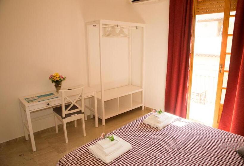 חדר דלוקס, La Balestra B&b