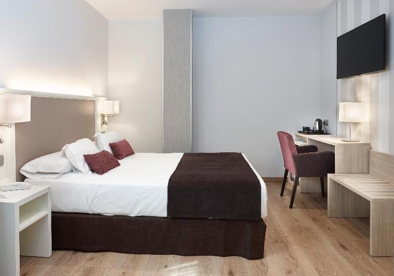 اتاق لوکس سه تخته, Rest And Comfort Boutique