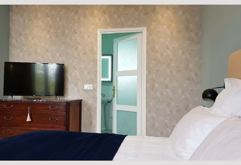 اتاق استاندارد, De L'anglais, Guesthouse
