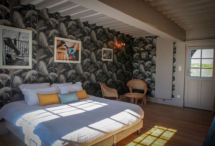 Номер Стандарт, Le Manoir Des Chevaux Dores