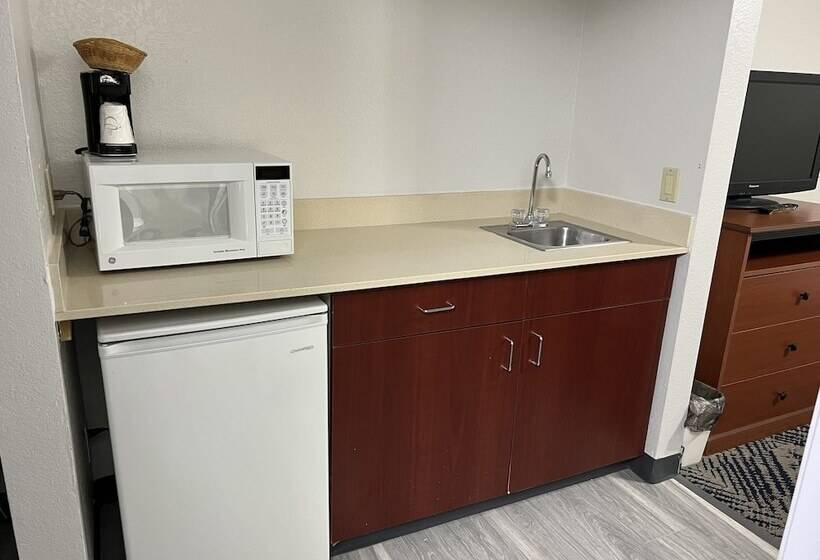 Люкс, Baymont By Wyndham Omaha Sw
