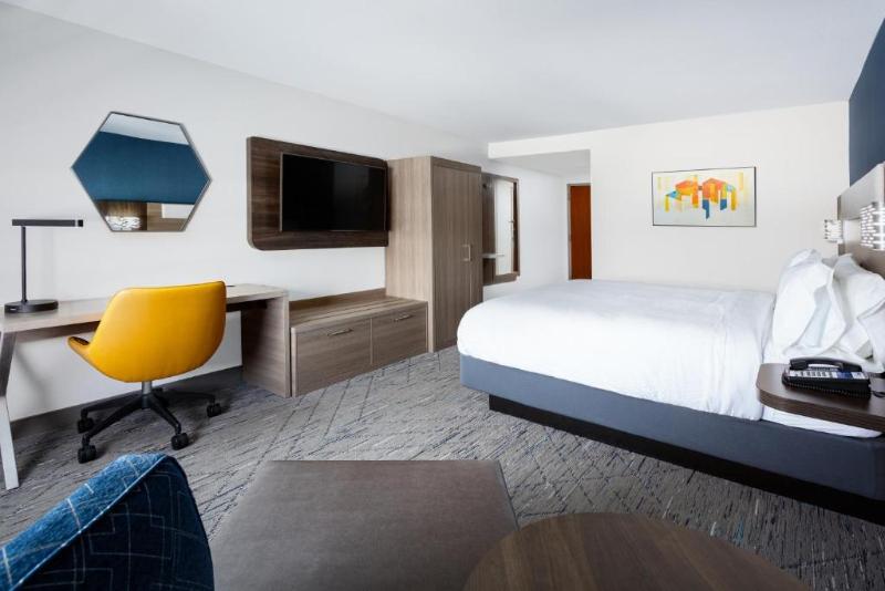 Номер Стандарт Кровать Кинг Адаптированный для Инвалидов, Holiday Inn Express & Suites Williamsburg, An Ihg