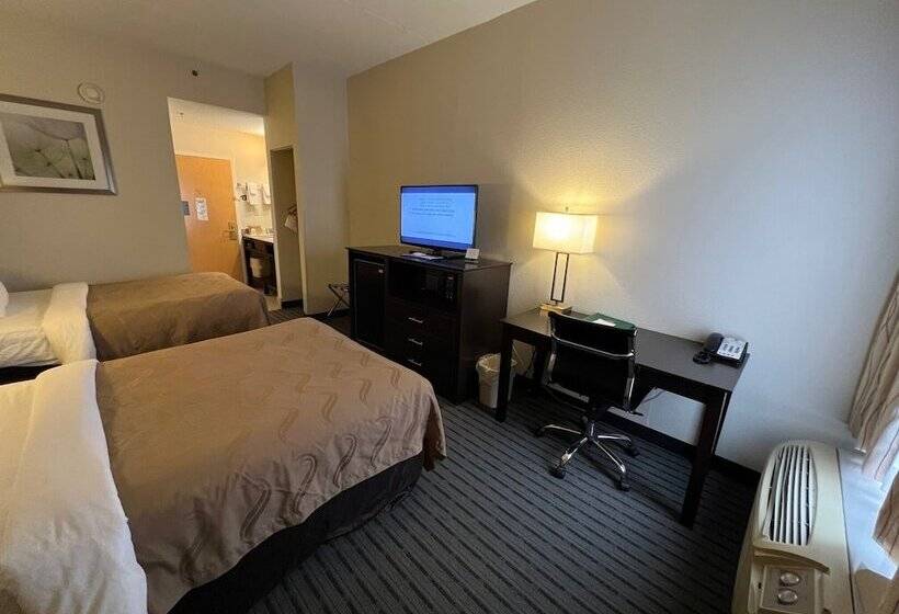 Номер Стандарт 2 Двуспальные Кровати, Quality Inn Richmond Airport