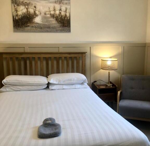 Номер Стандарт, Helmsman Guesthouse