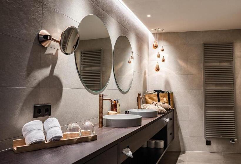 Люкс с Террасой, Prunner Luxury Suites   Adults Only