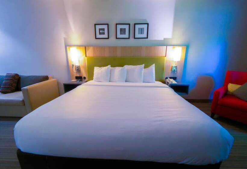 Люкс, Country Inn & Suites By Radisson, Burlington Elon , Nc