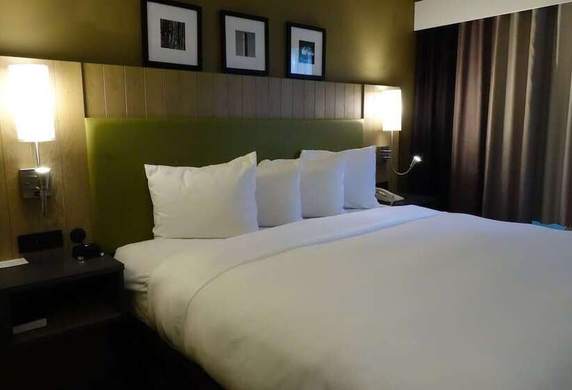 Люкс Адаптированный для Инвалидов, Country Inn & Suites By Radisson, Burlington Elon , Nc