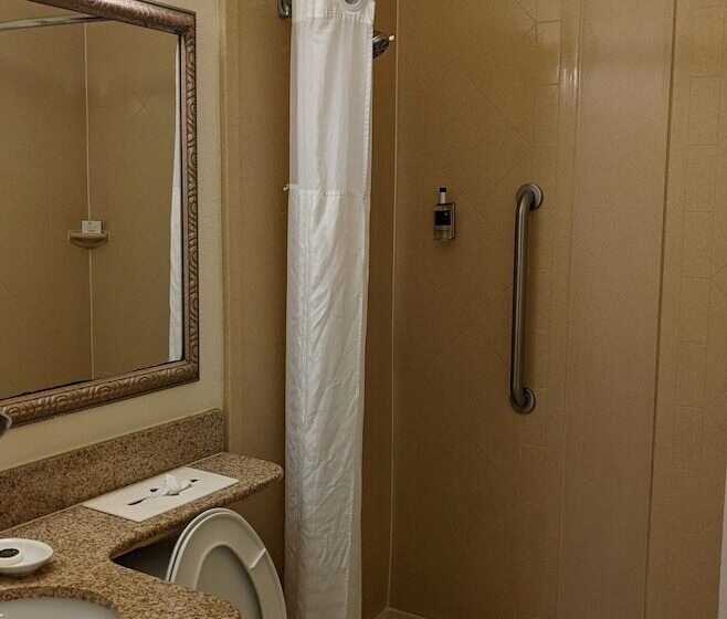 Номер Deluxe, Beachside Hotel And Suites