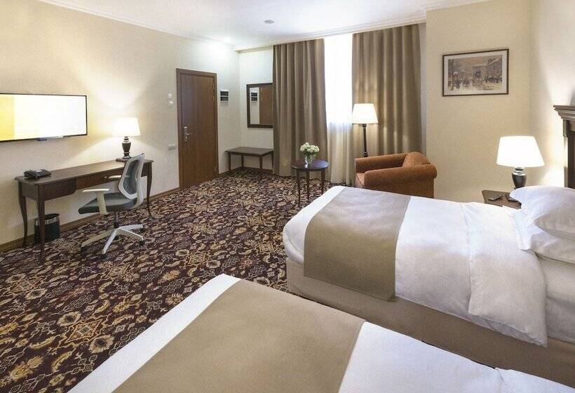 수피리어 룸, Ani Grand Hotel Yerevan