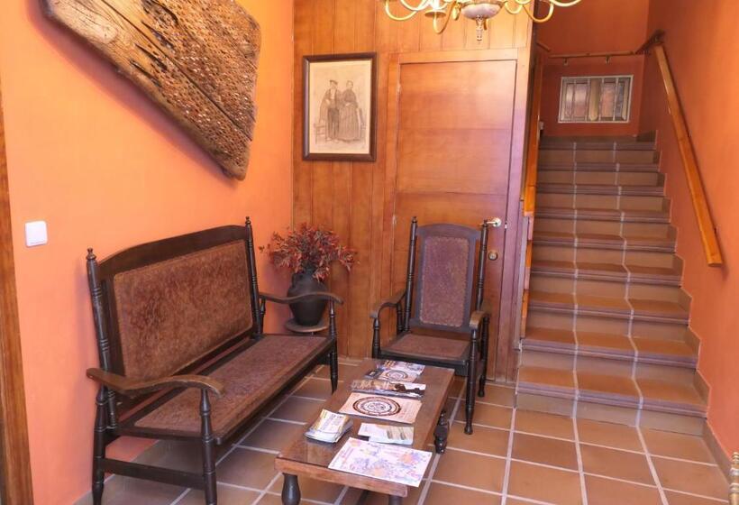 Дом 2 Спальни, Casa Escosa
