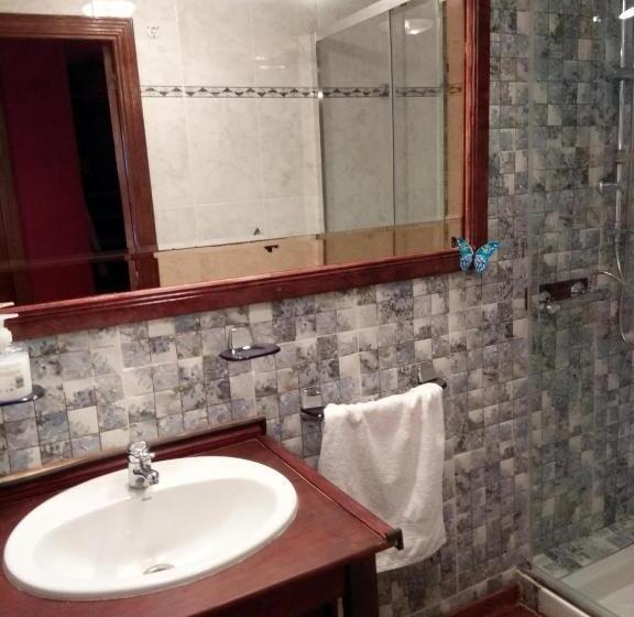 Дом 4 Спальни, Casa Escosa