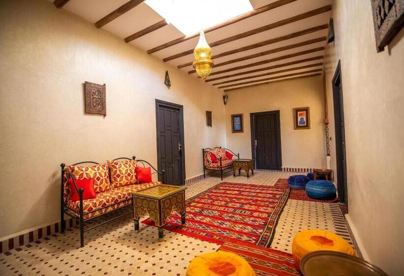 Номер Deluxe, Riad Les Jardins De Merzouga