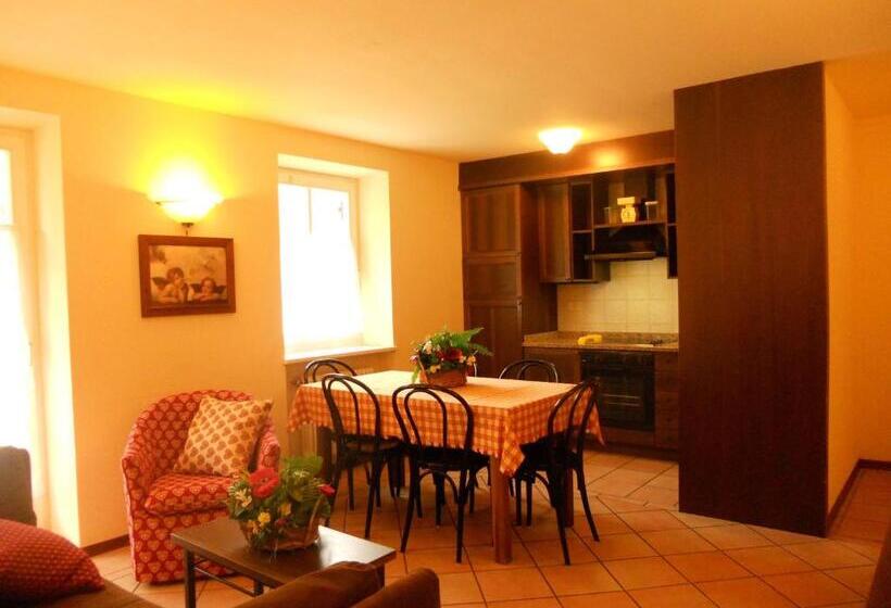 Apartamento 2 Quartos com Varanda, Residence Villa Avisio