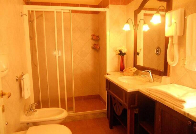 Apartamento 3 Dormitórios, Residence Villa Avisio