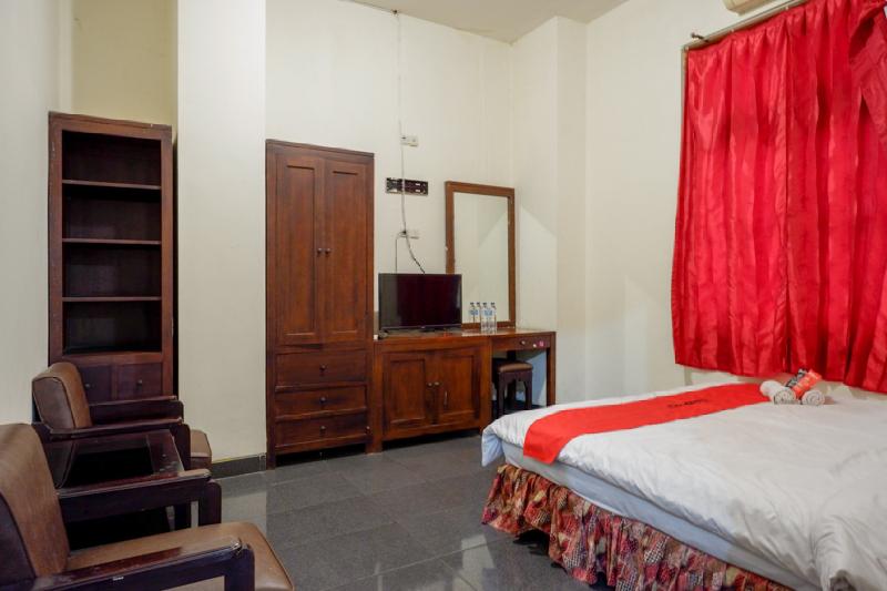 Номер Deluxe, Reddoorz Near Tugu Yogyakarta