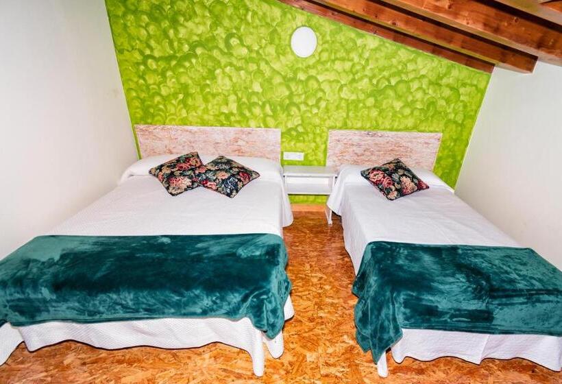 스탠다드 트리플 룸, Albergue Santa Marina
