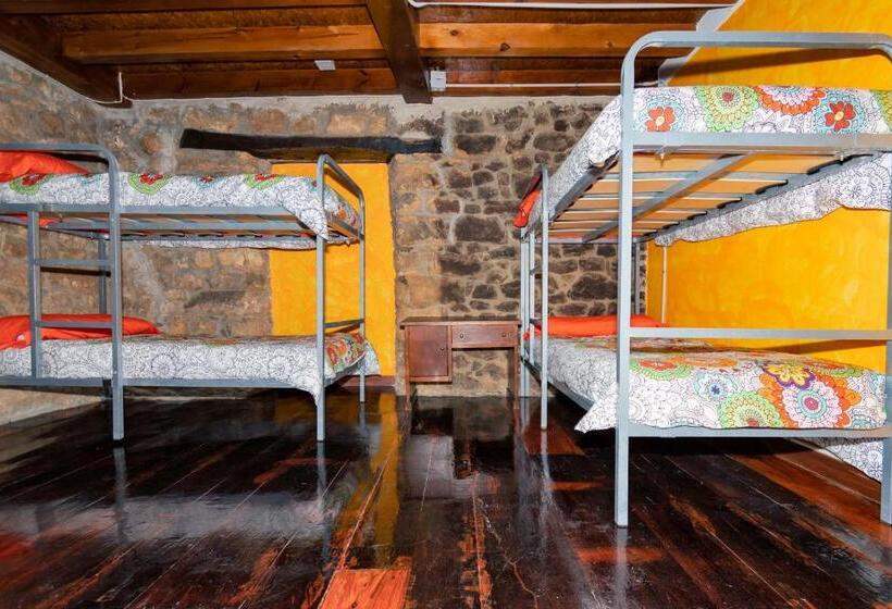 4인용 스탠다드 룸, Albergue Santa Marina