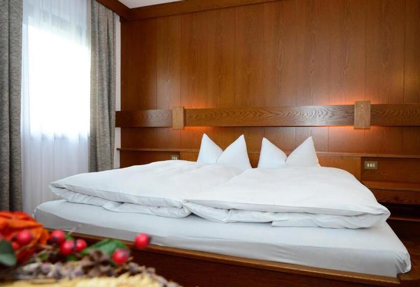 דירה בת חדר שינה 1 עם מרפסת, Residence Granvara