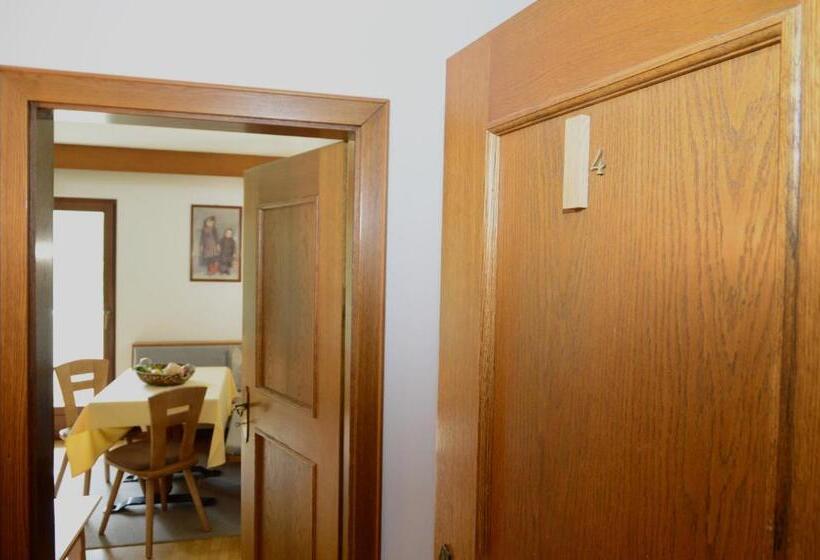 דירה בת חדר שינה 1 עם מרפסת, Residence Granvara