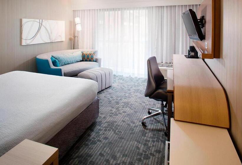 Номер Стандарт Кровать Кинг Адаптированный для Инвалидов, Courtyard By Marriott Richmond Airport
