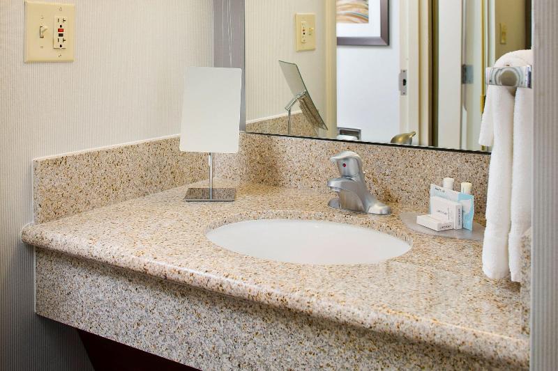 Стандартный Номер Кровать Кинг, Courtyard By Marriott Richmond Airport